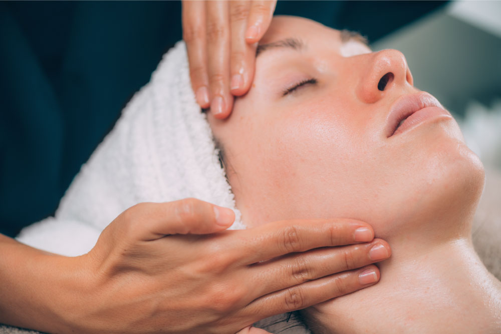 Gesichtsmassage