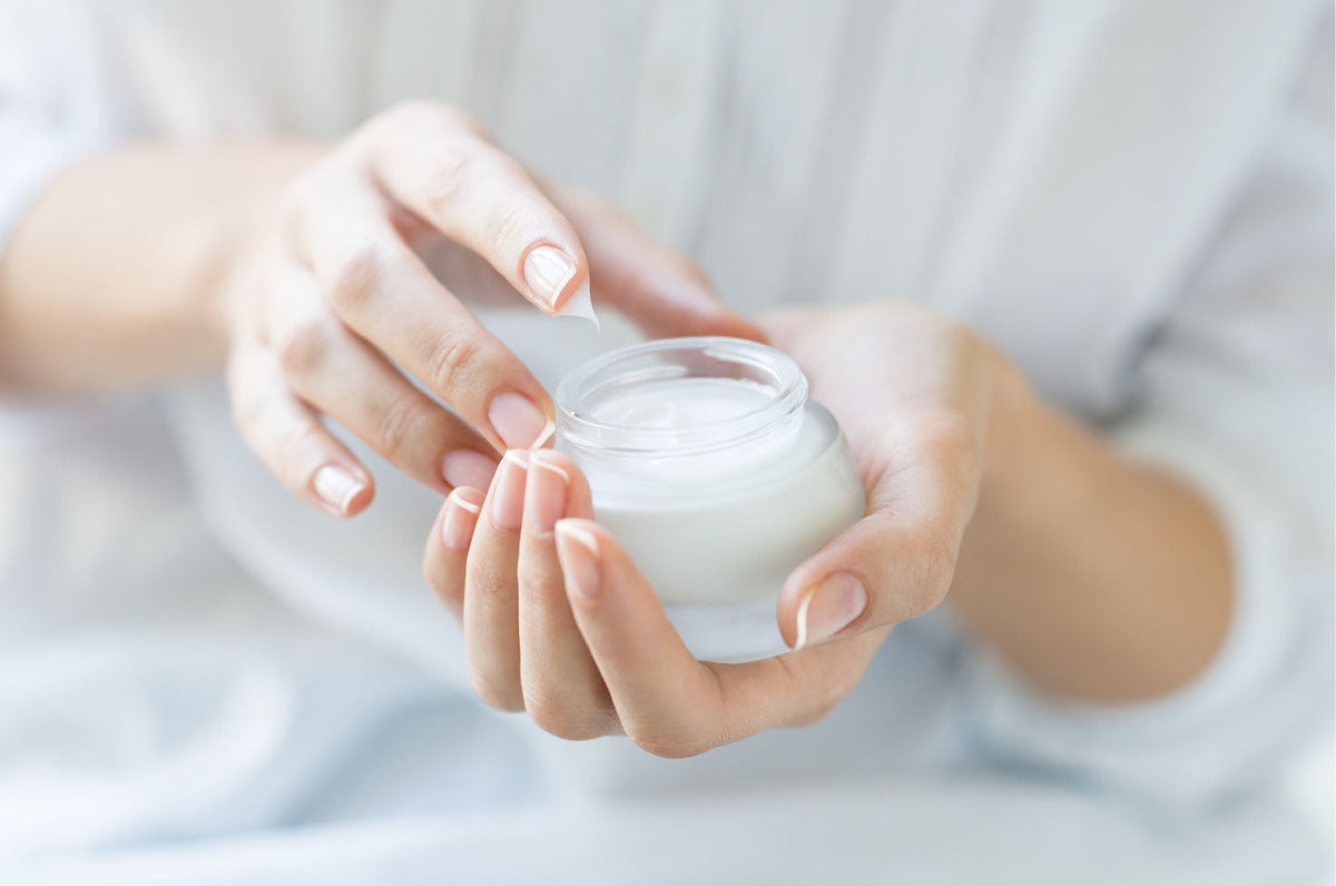 Urea – Was macht Harnstoff in Kosmetik?