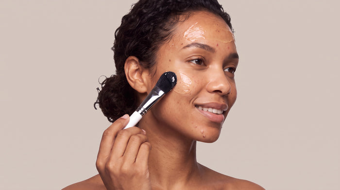 Mikrobiom Maske auftragen